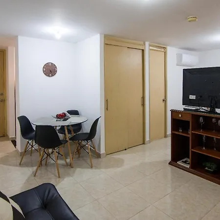 Apartaestudio Atractivo, Confortable, Muy Completo, Familiar Bucaramanga Exterior foto